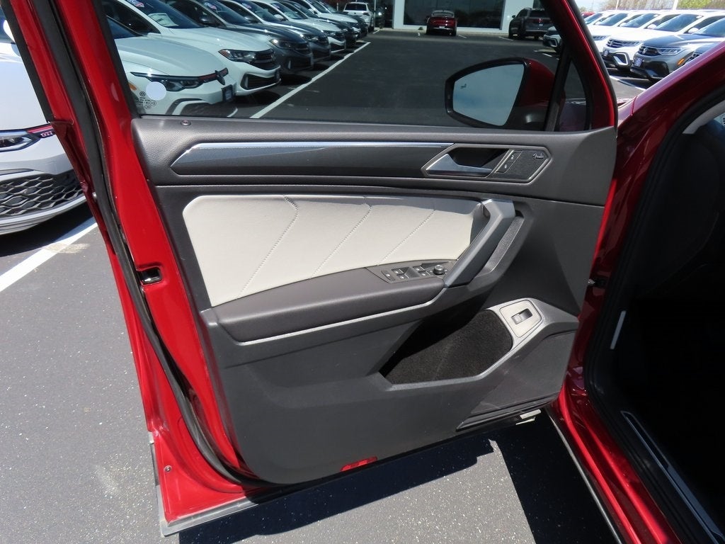 2019 Volkswagen Tiguan 2.0T SEL Premium R-Line 4Motion
